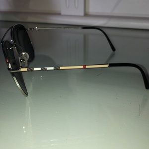 Burberry aviators